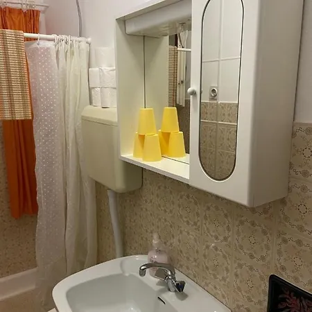 Πανσιόν In With Balcony, Air Conditioning, Wifi 5188-1