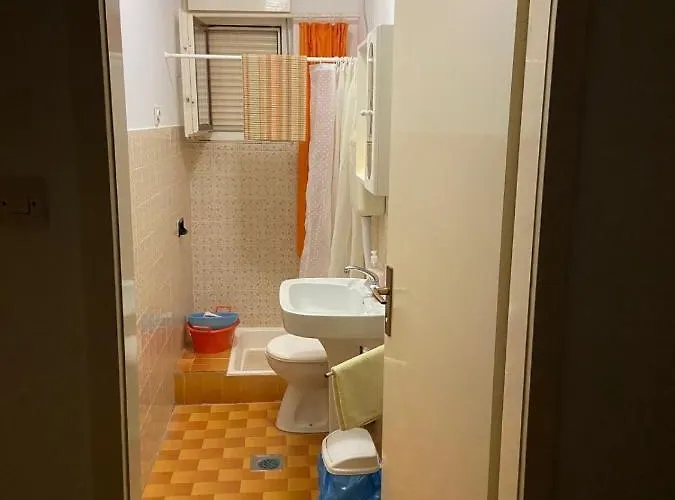 Maison d'hôtes In With Balcony, Air Conditioning, Wifi 5188-1 *