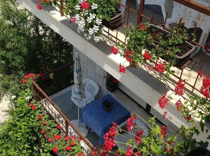 Maison d'hôtes In With Balcony, Air Conditioning, Wifi 5188-1 Sukošan