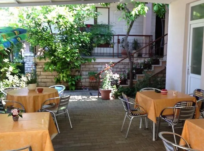 In With Balcony, Air Conditioning, Wifi 5188-1
